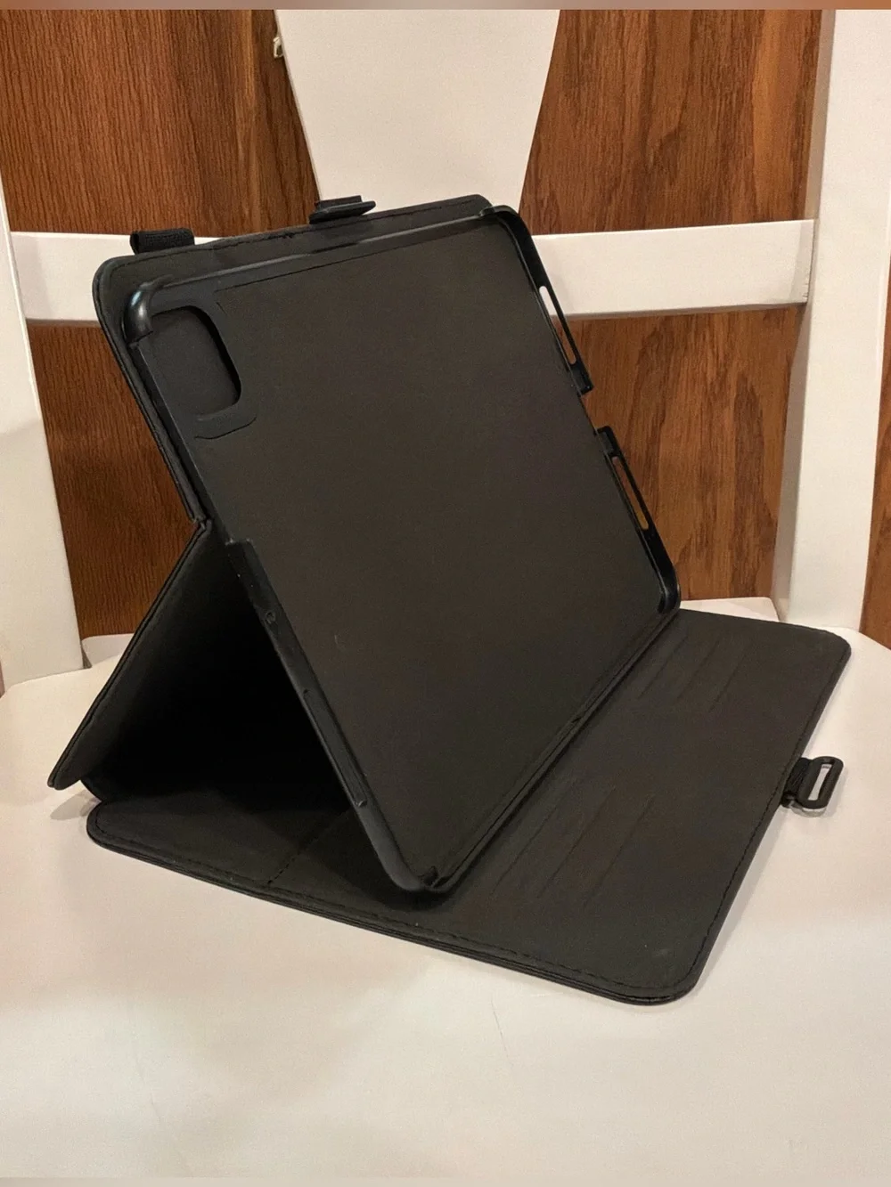 SPECK BALANCE FOLIO CASE for Apple iPad Pro 11-inch (2024/2025 - M4/M5)